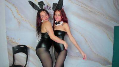 Lesbian bunnies french kiss - France on lesbiandaughter.com